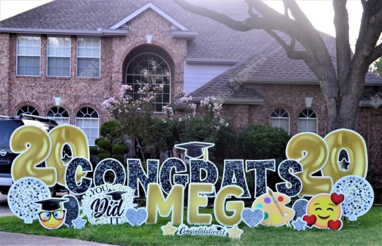 graduation yard signs